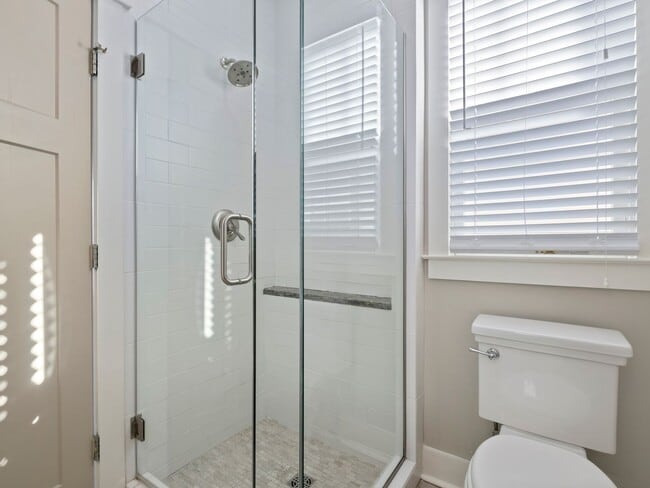 Building Photo - **UPSCALE BUENA VISTA HOME MINUTES FROM GERMANTOWN AND DOWNTOWN NASHVILLE**