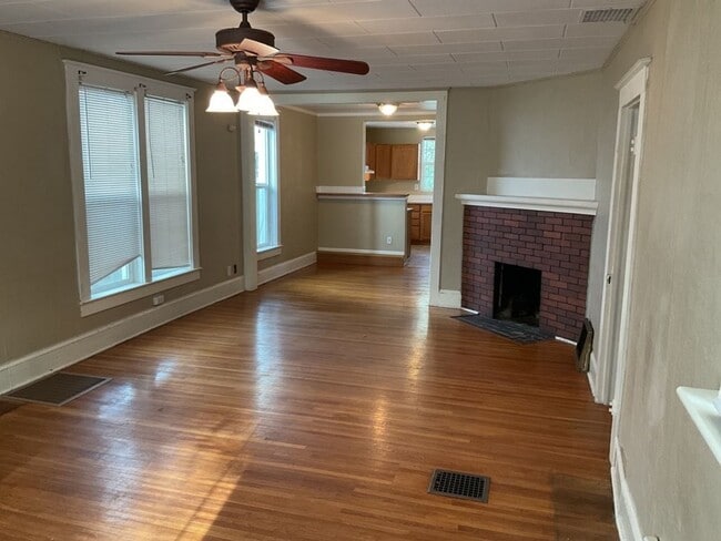 Building Photo - South Hill Home!! Coming Soon!