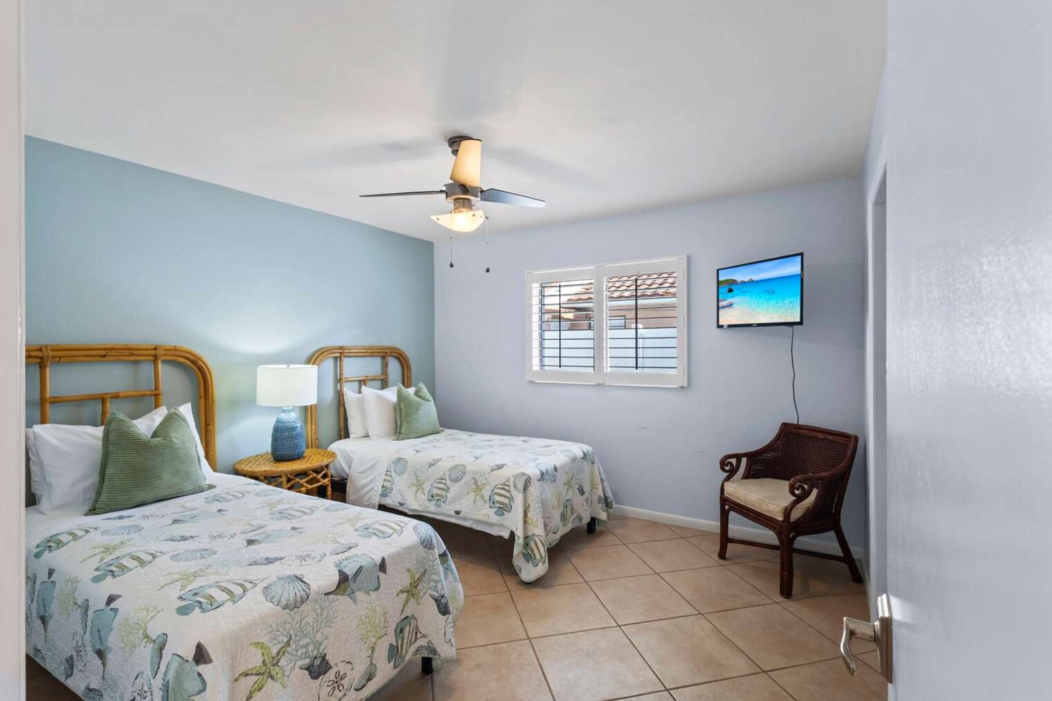 Building Photo - 669 107th Ave N