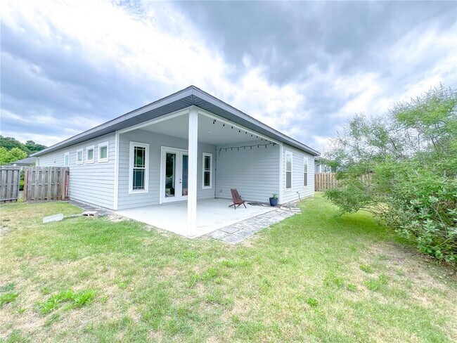Building Photo - 9340 SW 67th Ln