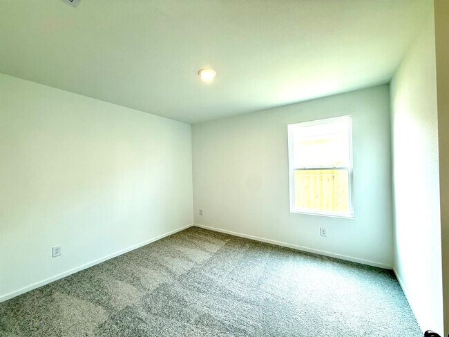 Building Photo - 12419 Lady Slipper Rd