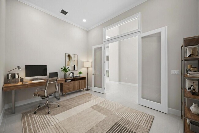 Building Photo - 5741 Beechnut Dr