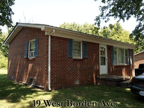 Building Photo - 19 W Borden St