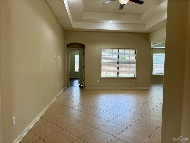 Building Photo - 2317 Llano Molano Ln
