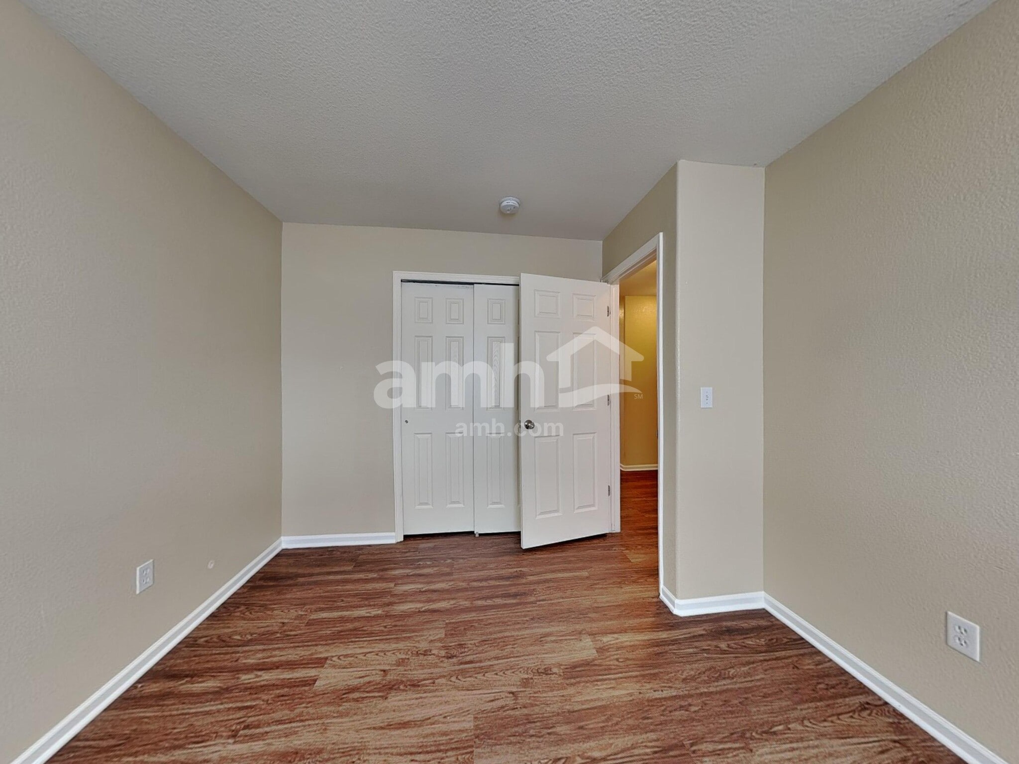 Building Photo - 1135 Legend Oak Dr