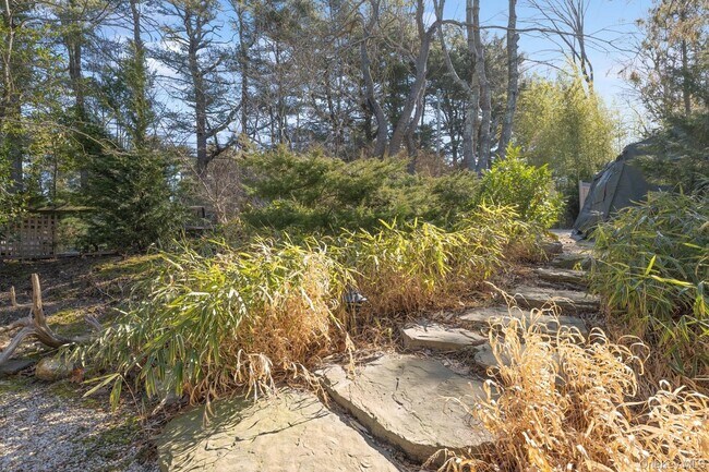 Building Photo - 1 Burkeshire Dr