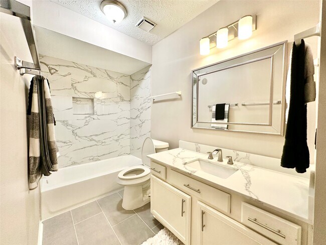 Building Photo - 1502 Sheffield Dr