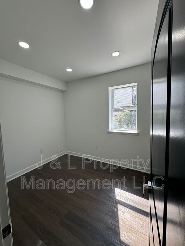 Building Photo - 1602 Cypress St