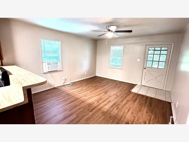 Building Photo - 5801 Sapp Rd