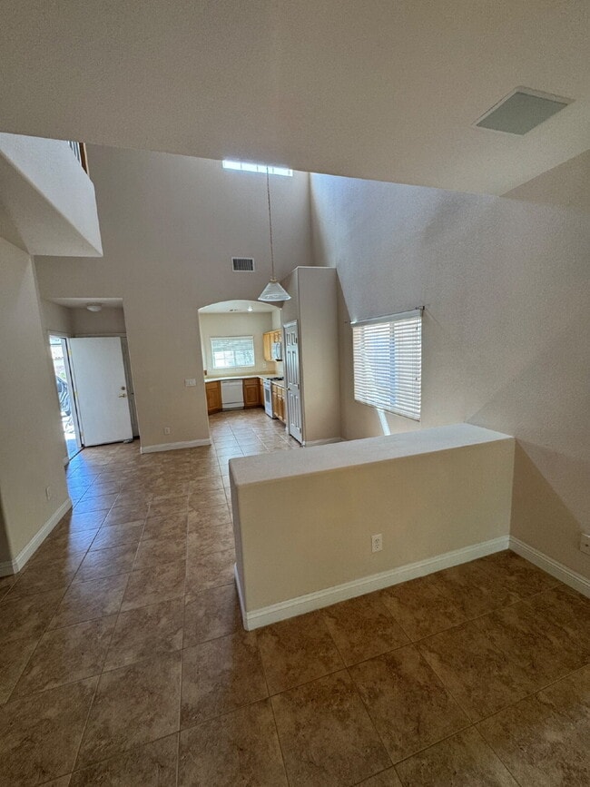 Building Photo - Sky Canyon Area Home w/ 3 Beds PLUS Loft & Solar