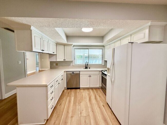 Building Photo - 4/3 WINTER PARK POOL HOME WITH WINTER PARK SCHOOLS! (Orange County Winter Park Schools)