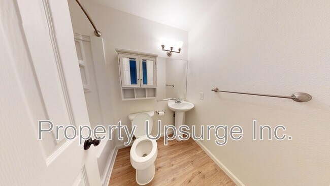 Building Photo - 3220 C St