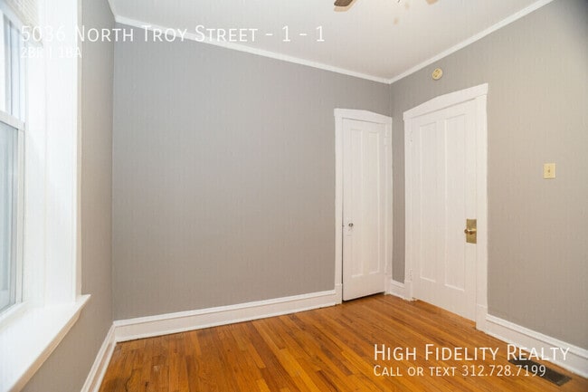 Building Photo - 5036 N Troy St