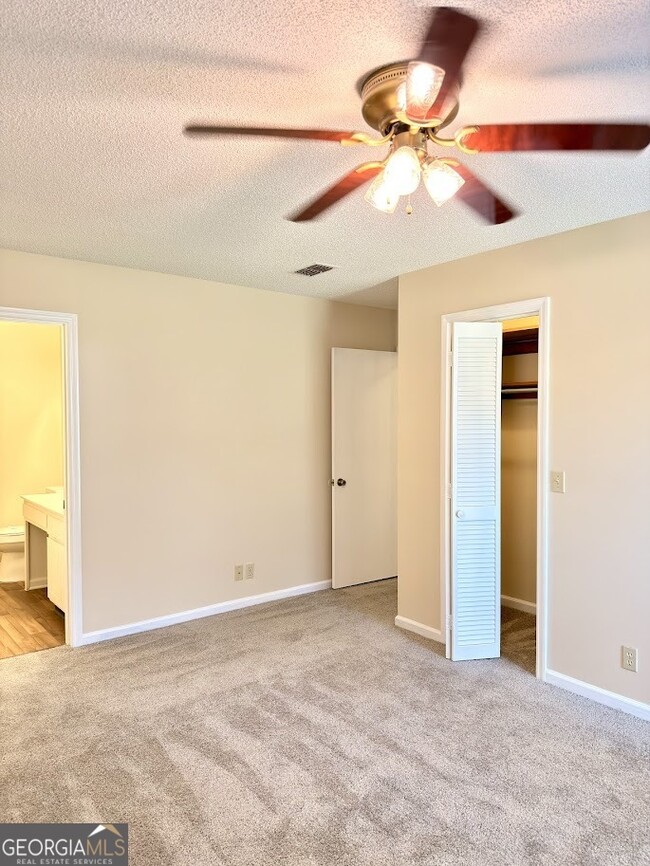 Building Photo - 202 Cypress Dr