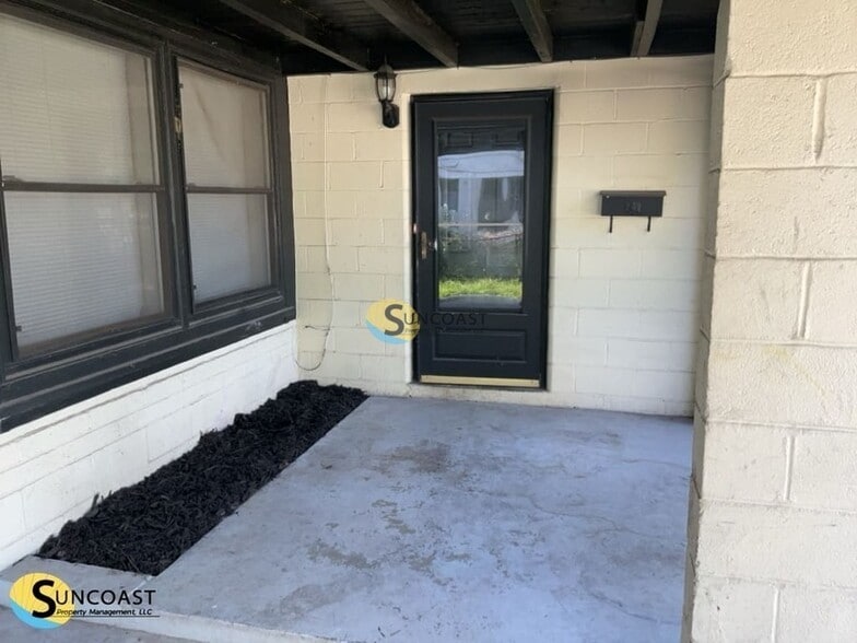 Building Photo - 3721 Colebrooke Dr