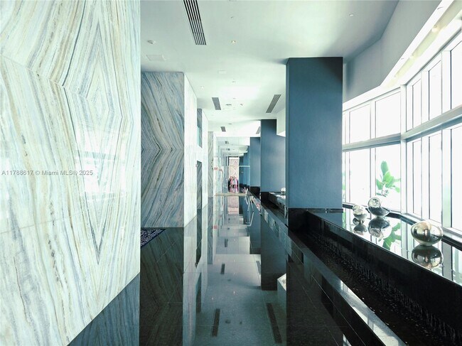 Building Photo - 335 S Biscayne Blvd