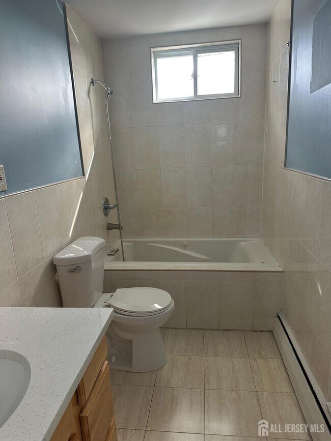 Building Photo - 19 Baldwin Rd