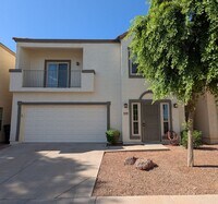 Building Photo - 2 Bedroom Townhome in the Stone Gate Commu...