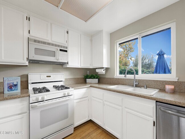 Building Photo - 1244 Heatherview Dr