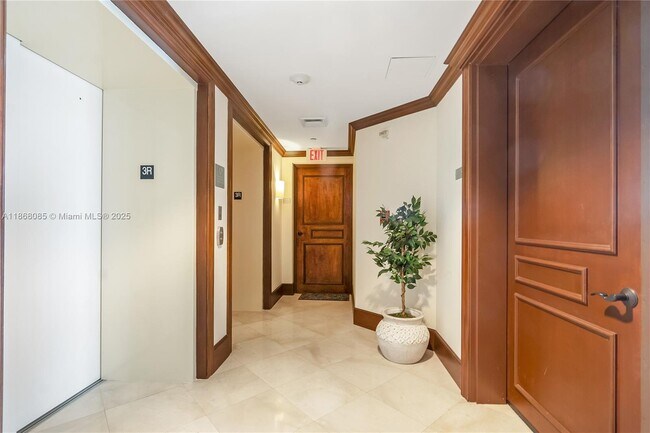 Building Photo - 1460 S Ocean Blvd