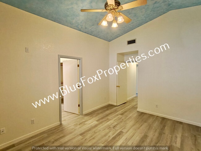 Building Photo - 5524 W Guild Springs St