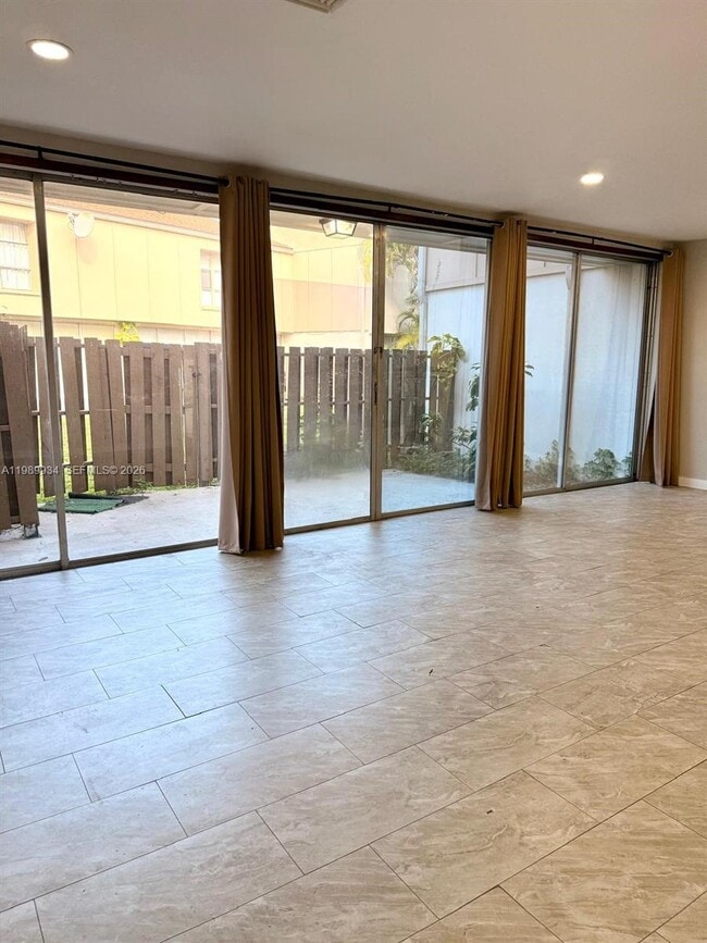 Building Photo - 833 NW 81st Terrace