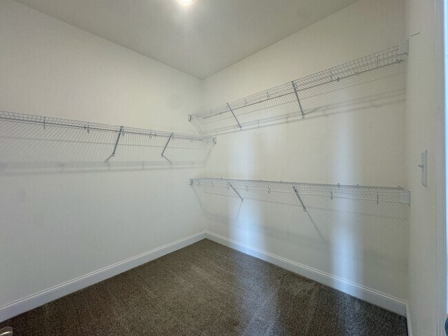 Building Photo - 15 Jones Crk Ln