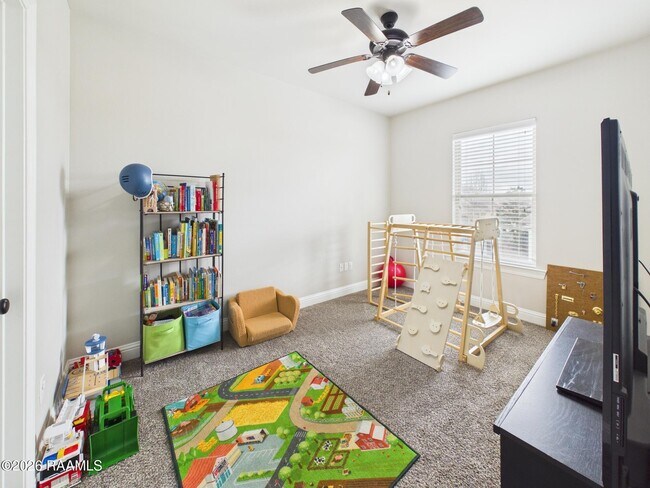 Building Photo - 100 Lacebark Dr