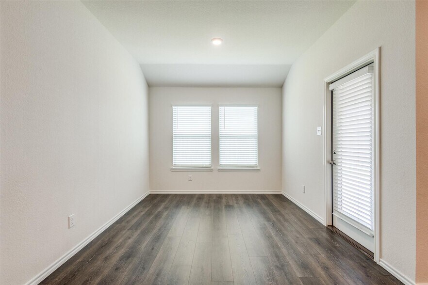 Building Photo - 111 Barbara Ln