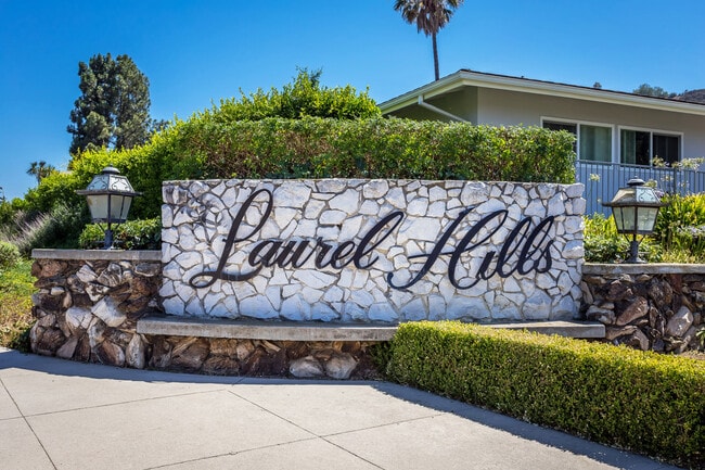 Building Photo - 2385 Sunset Heights Dr