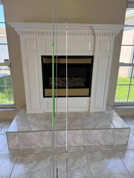 Fireplace - 7908 N Woodlynne Ave