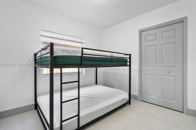 Building Photo - 775 NW 96th St