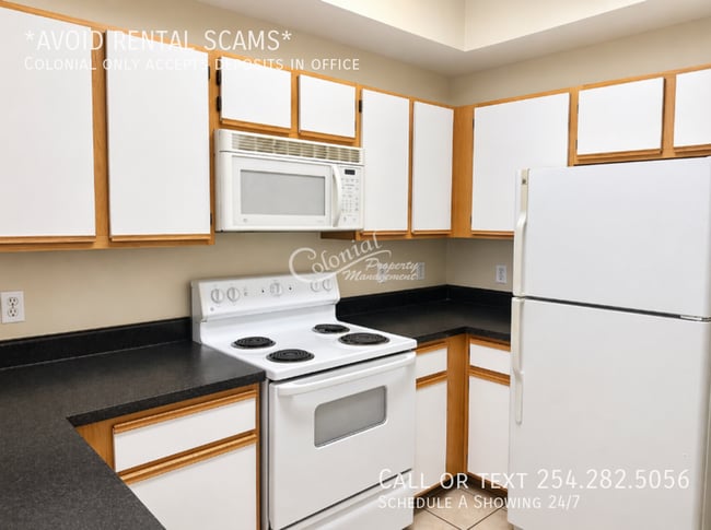 Building Photo - 2320 Gracy Farms Ln