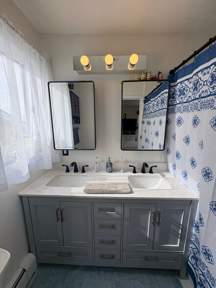 Building Photo - 3914 South Blvd