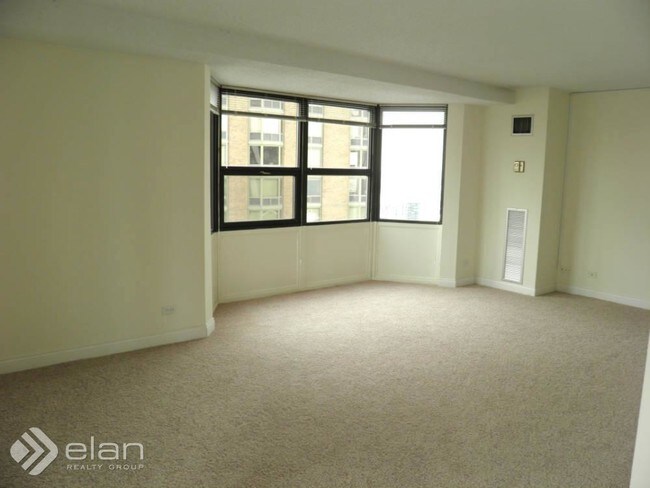 Building Photo - 1133 N Dearborn St