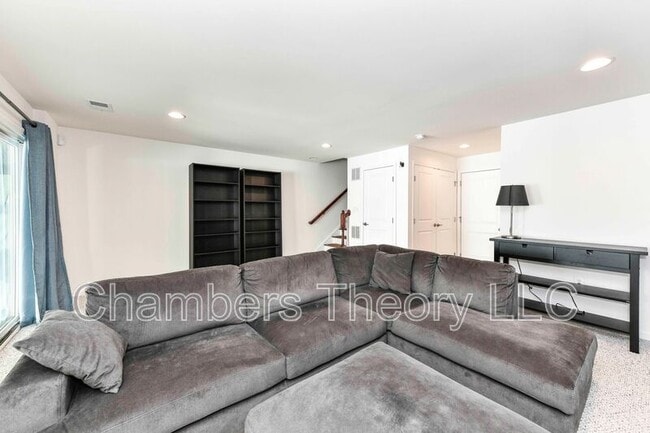 Building Photo - 1778 Rockledge Terrace