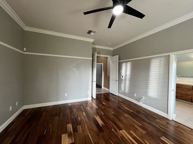 Building Photo - 12309 Thornwood Dr