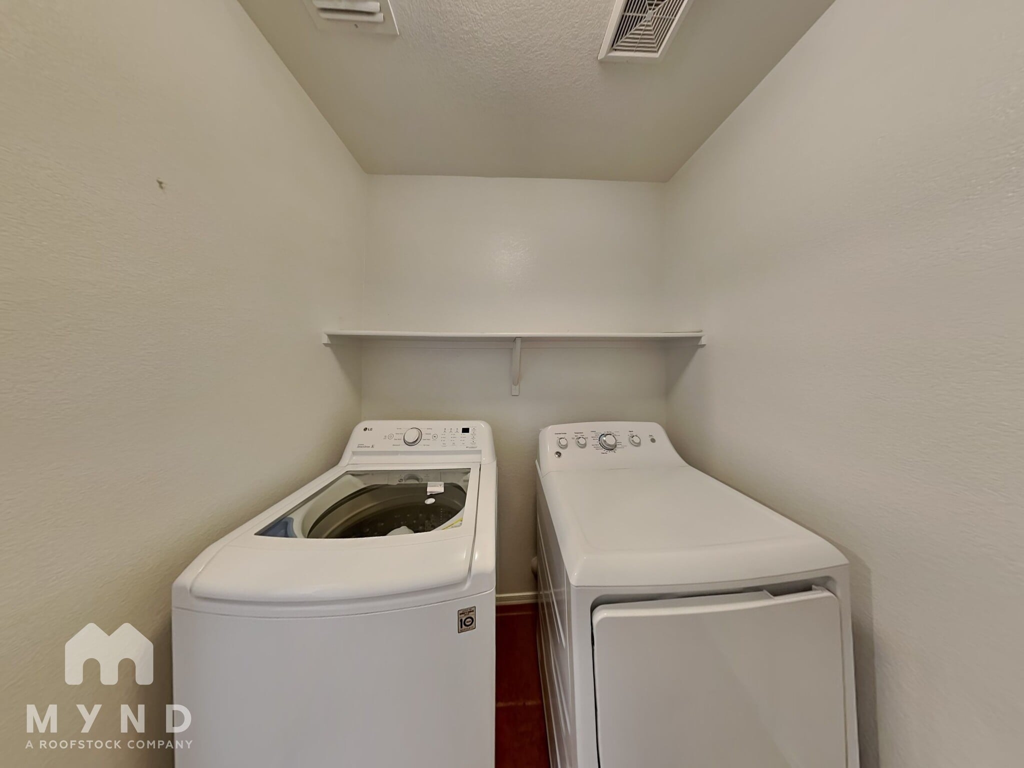 Building Photo - 669 W Silver Reef Ct