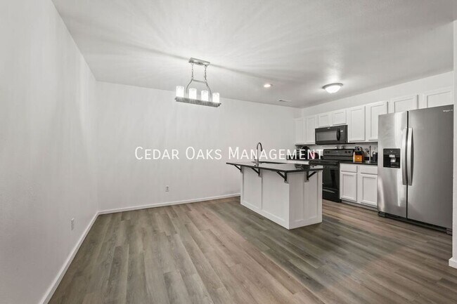 Building Photo - 1290 Dove Loop