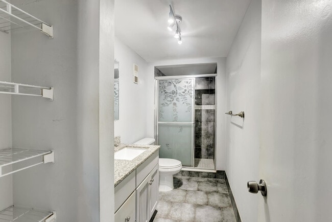 Building Photo - 480 NW 20th St