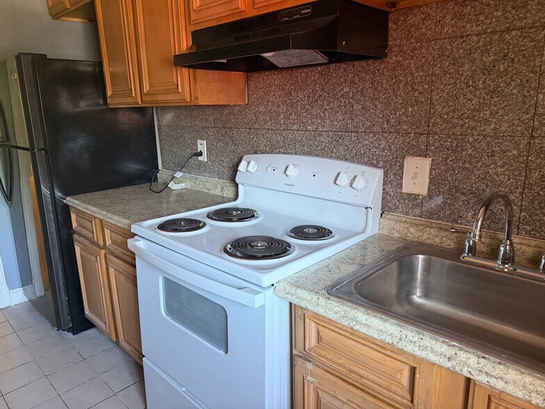 Building Photo - 59 Galveston Pl SW