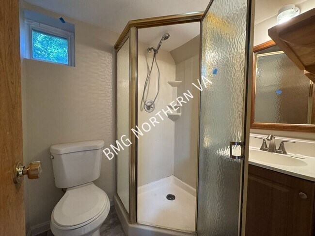 Building Photo - 7046 Lee Park Ct