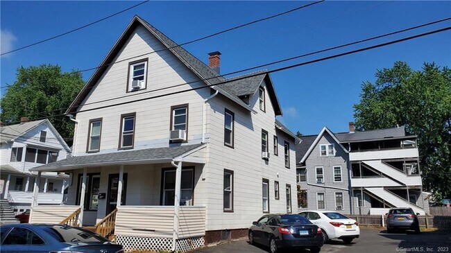Building Photo - 25 Elm St