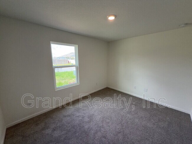 Building Photo - 4316 Jitterbug St