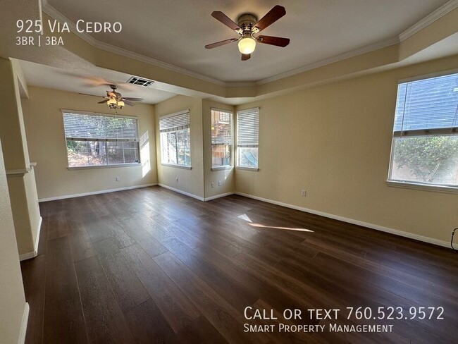 Building Photo - Beautiful Chula Vista 3bed+1 Loft, 2.5 bat...