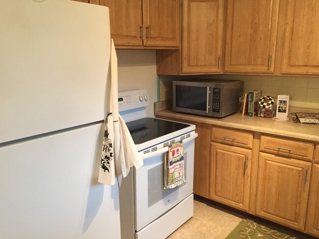 Building Photo - 9490 Wynnecrest Dr