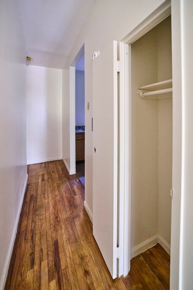 Building Photo - 248 Madison St