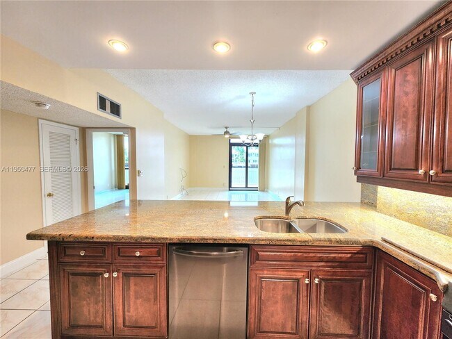 Building Photo - 1600 S Ocean Dr