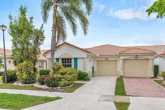 Primary Photo - 6114 Heliconia Rd