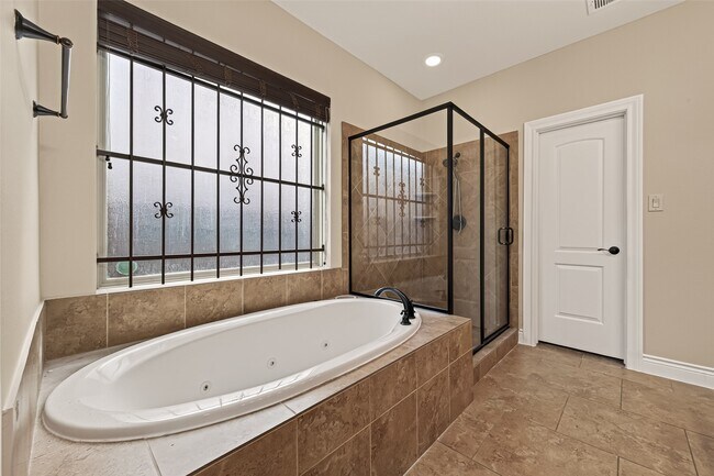 Building Photo - 16803 Tabasso Ct